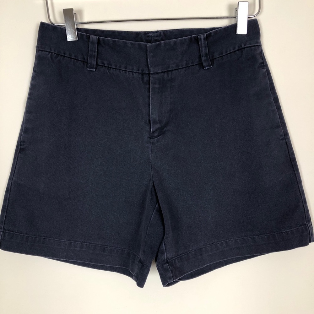 Gap Khakis Shorts in Navy - Sz-2